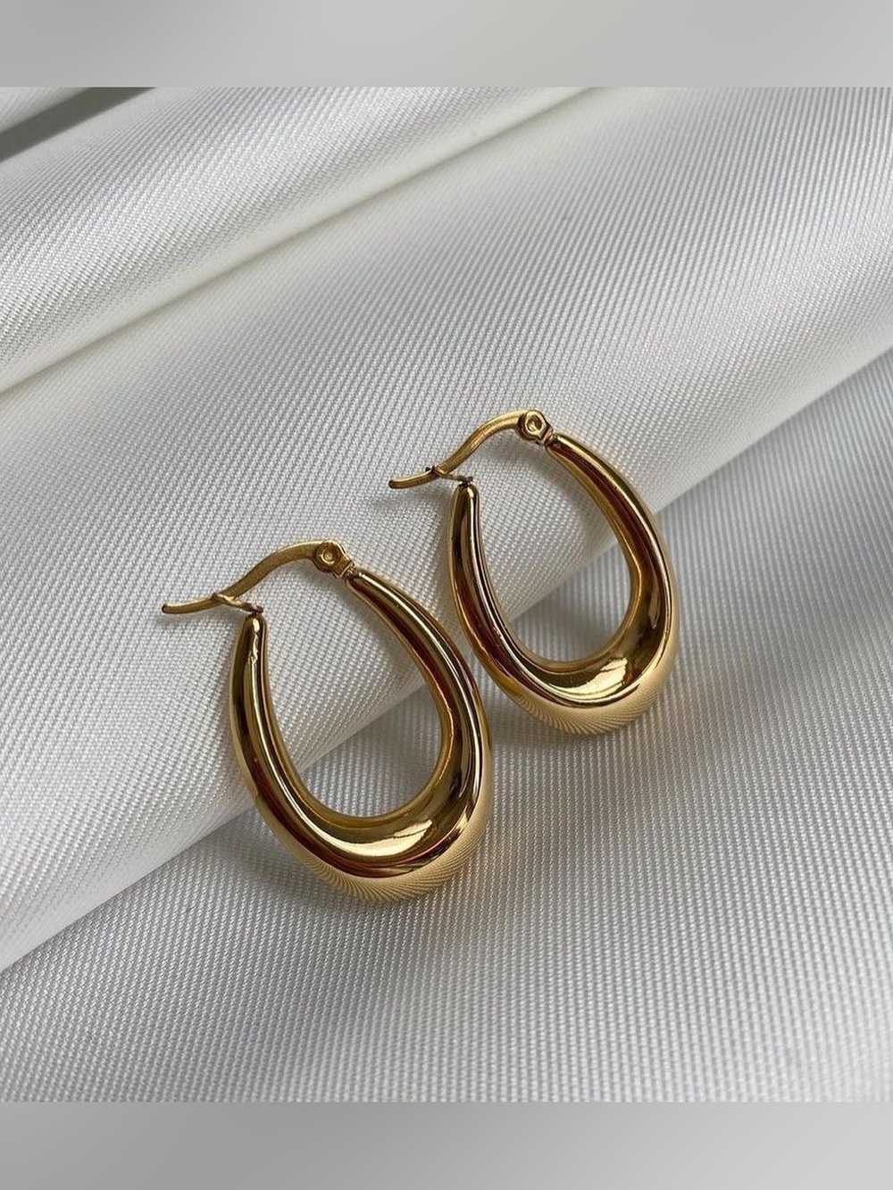 Gold Stainless Steel Hoop Earrings Waterproof Women’s OS NWT